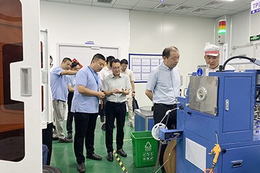 区委组织部领导来平望开展人才工作专题调研